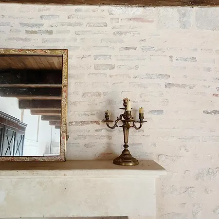 Des Lavandieres En Bordure De Vienne * Salles-en-Toulon