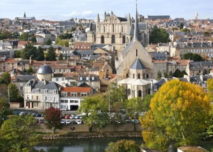 Des Lavandieres En Bordure De Vienne