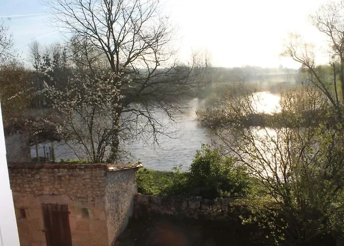 Сasa de vacaciones Des Lavandieres En Bordure De Vienne Salles-en-Toulon